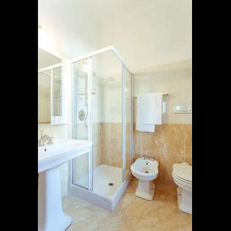 Cozy In With Pool Manerba del Garda