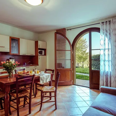 Сasa de vacaciones Cozy In With Pool Manerba del Garda